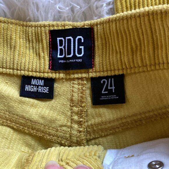 BDG Urban Outfitters Mom High-Rise Corduroy Pants Size 24 - Picture 5 of 12